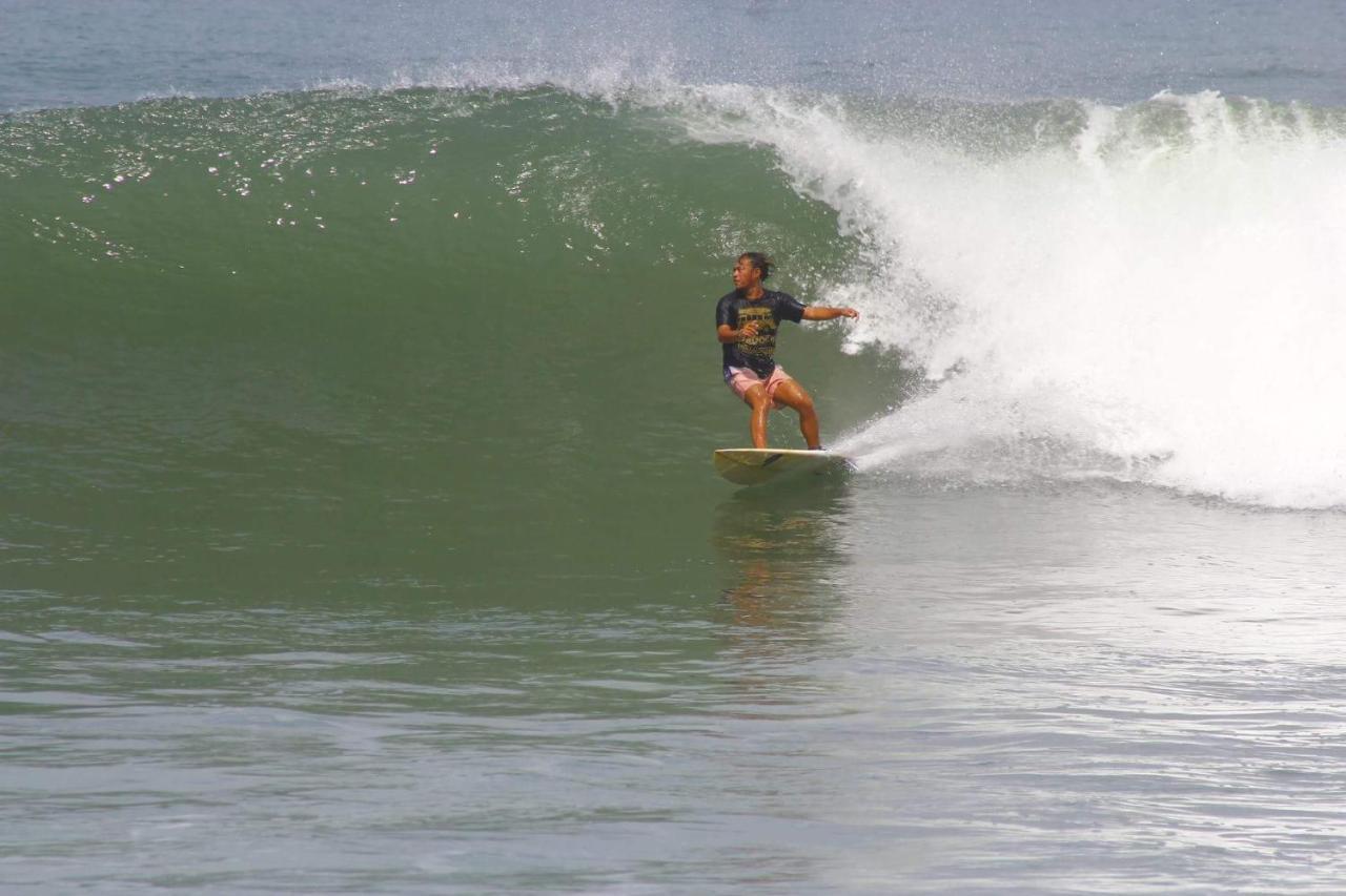 Tropical Sunday Bungalow - Surf And Stay Selong Belanak Zewnętrze zdjęcie