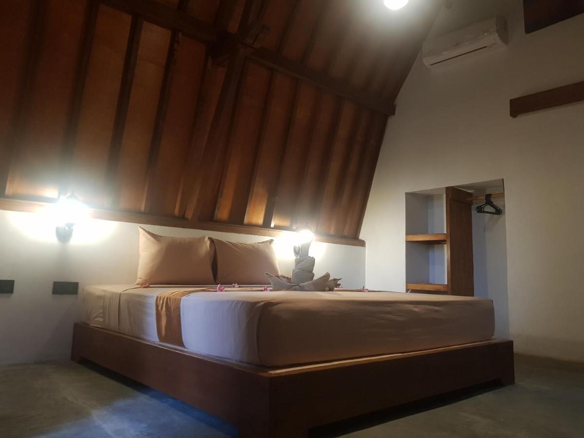 Tropical Sunday Bungalow - Surf And Stay Selong Belanak Zewnętrze zdjęcie