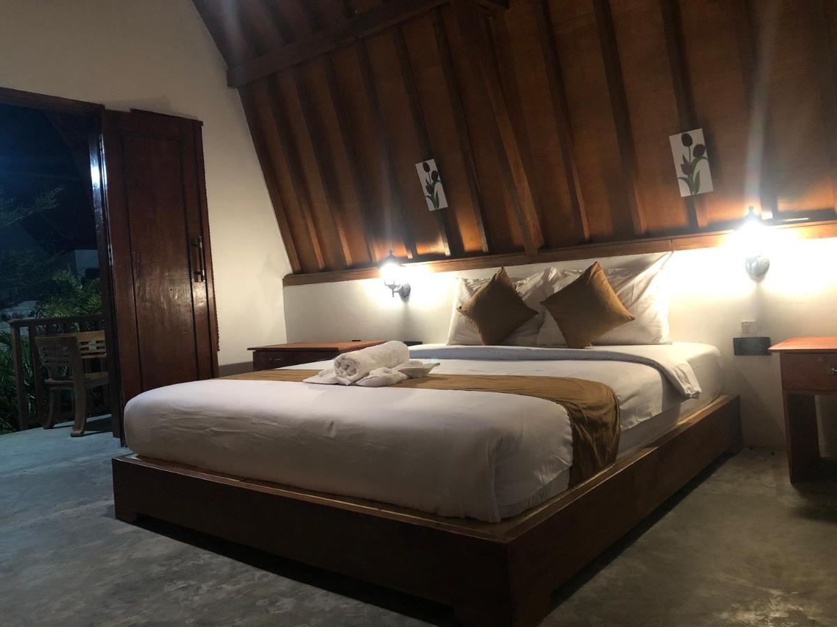 Tropical Sunday Bungalow - Surf And Stay Selong Belanak Zewnętrze zdjęcie