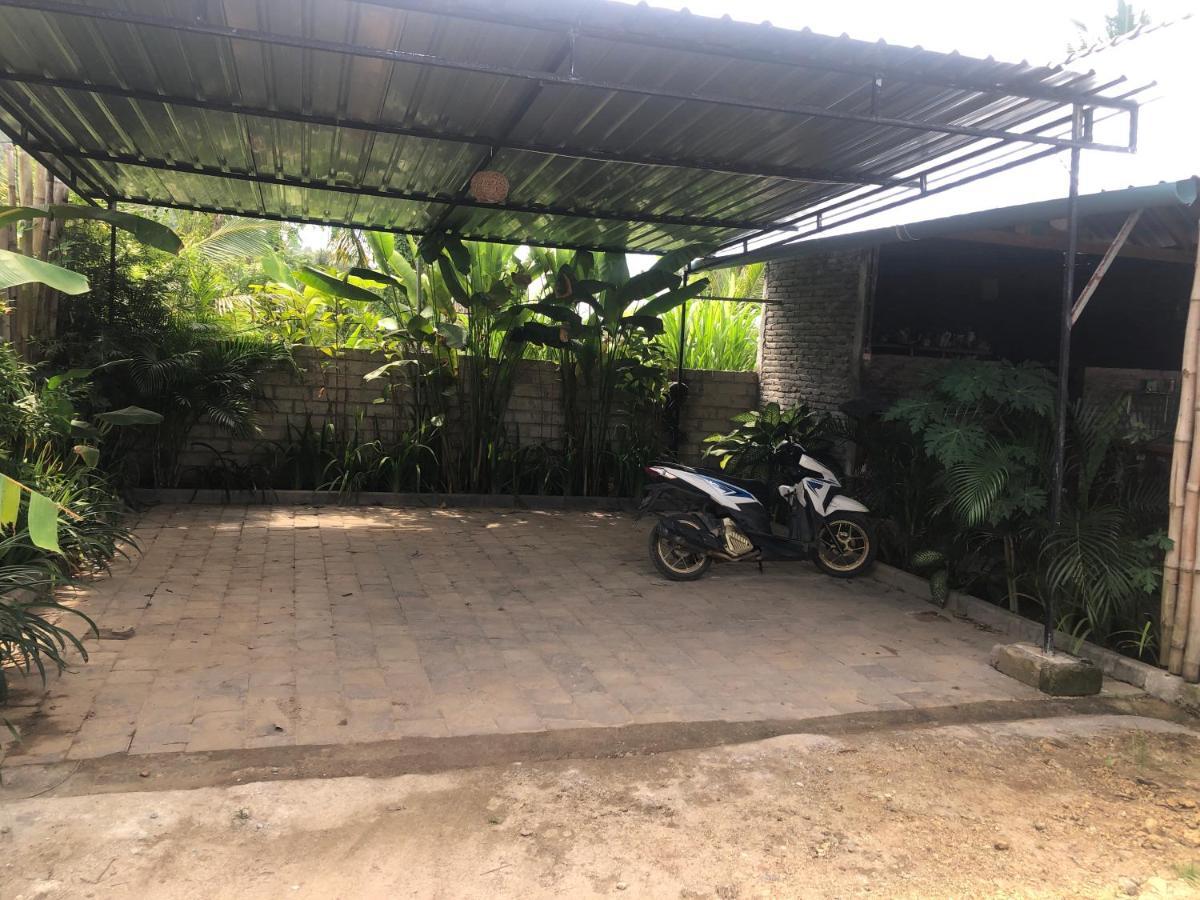Tropical Sunday Bungalow - Surf And Stay Selong Belanak Zewnętrze zdjęcie